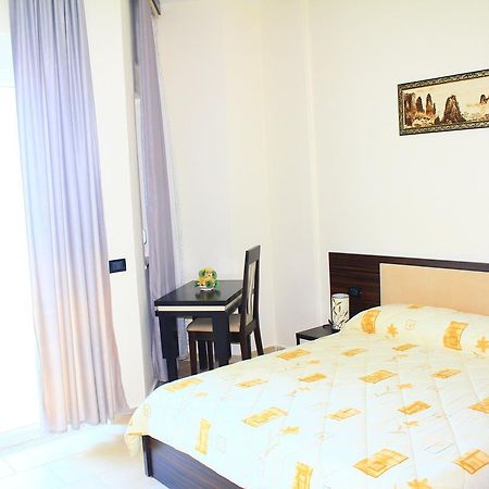 Hotel Alba Shëngjin Kültér fotó